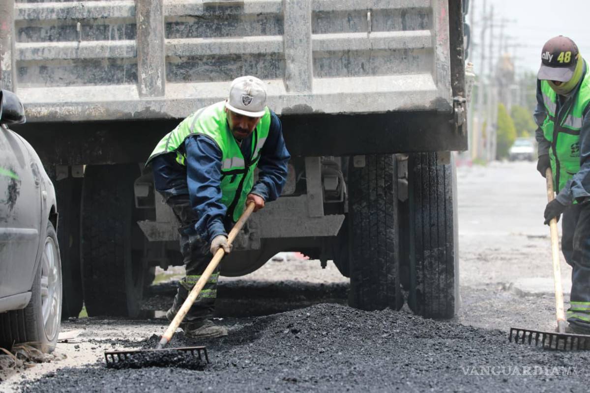 $!También se realizan reparaciones en la calle Emiliano Zapata, entre las colonias El Toreo y Emiliano Zapata.