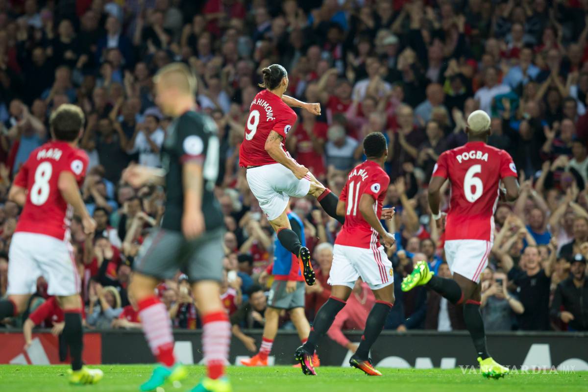 ‘Ibra’ resuelve partido al ‘ManU’ con doblete