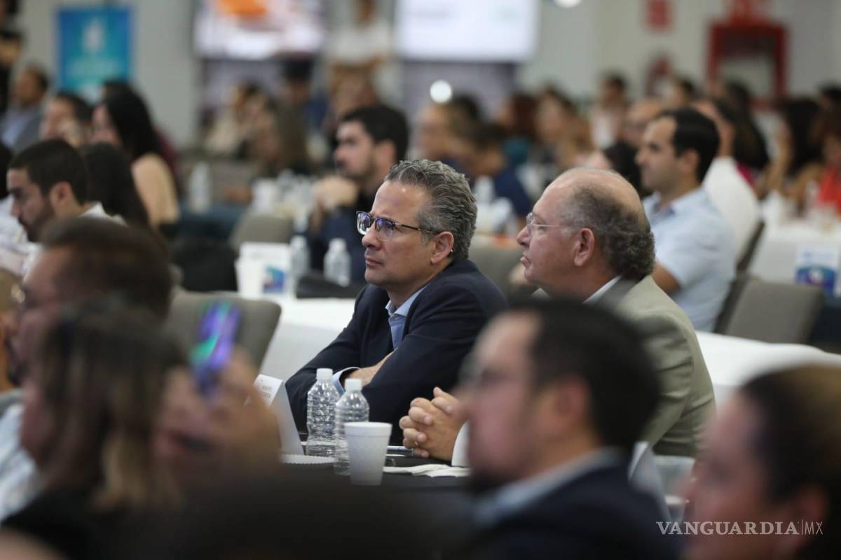 $!Empresarios del sector de la vivienda se reunieron en este evento en Torreón.