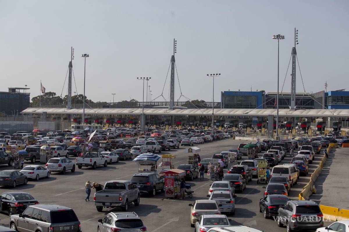 Quitarán visa a quienes mientan con certificados de vacunación COVID en reapertura de fronteras de EU