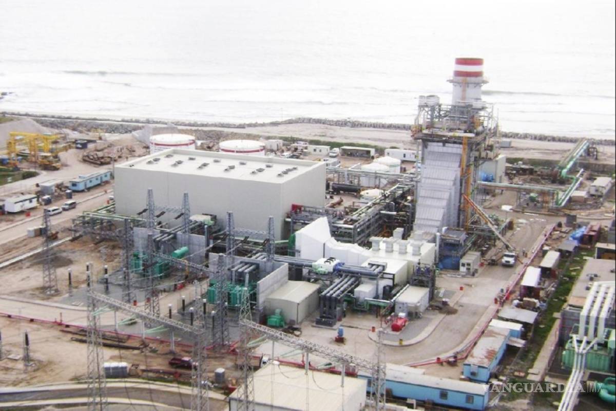 Iberdrola frena inversión de mil 200 mdd tras acusaciones de AMLO