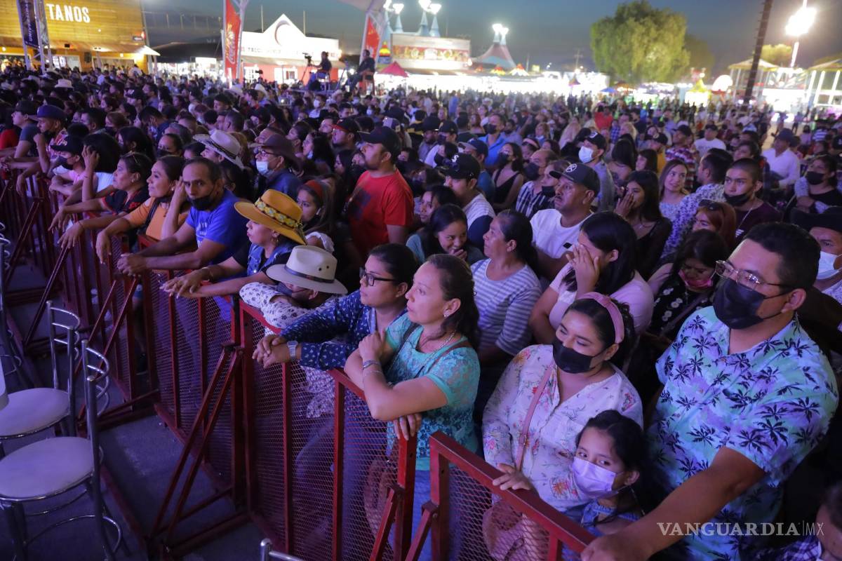 $!‘Saltillo nuestra segunda casa’: Pesado ofrece concierto con lleno total