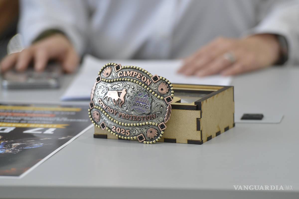$!Las emociones fuertes llegan con la monta de toros y carrera de barriles que encenderán la arena.