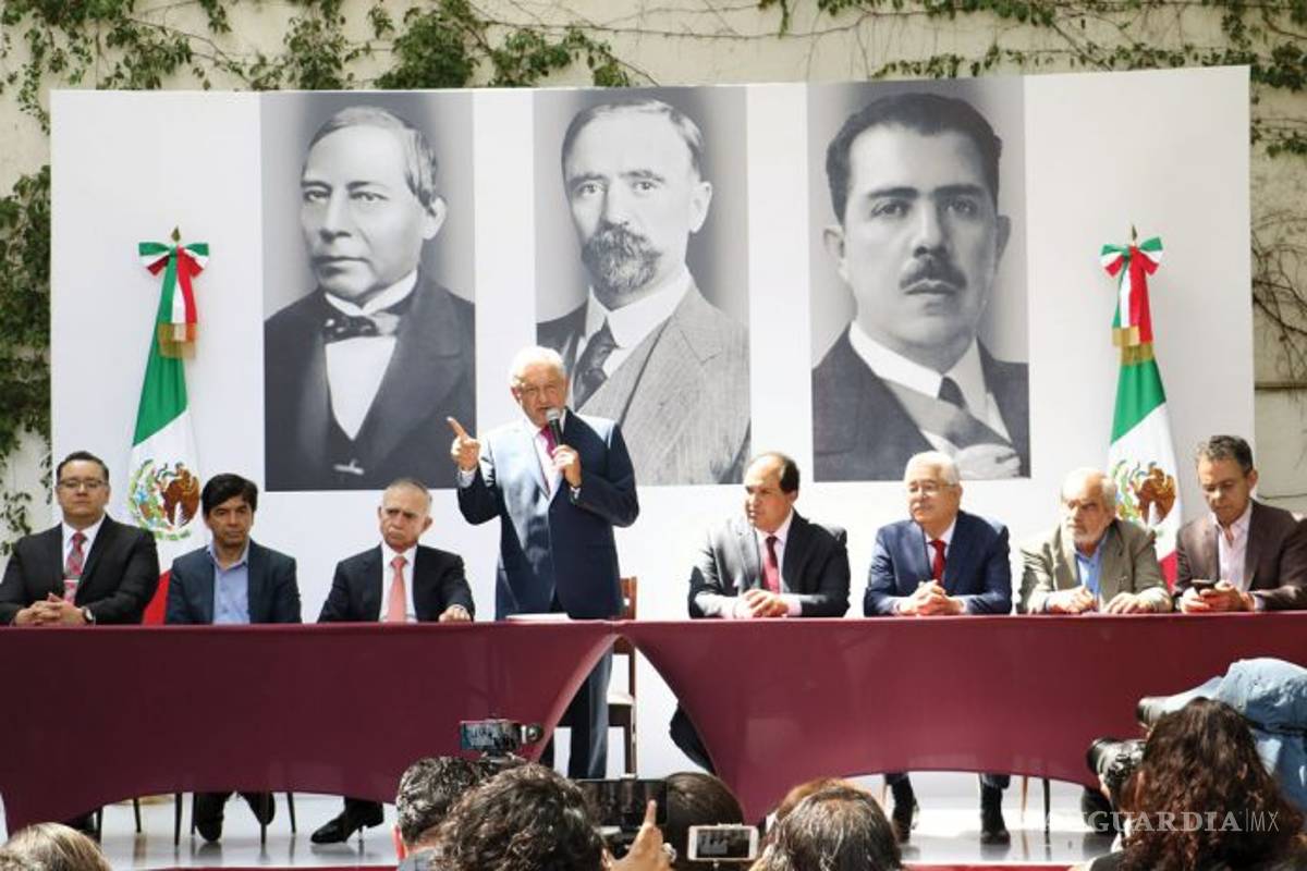 AMLO se queda sin mujeres; primer círculo de Presidencia es un ‘club de Tobi’