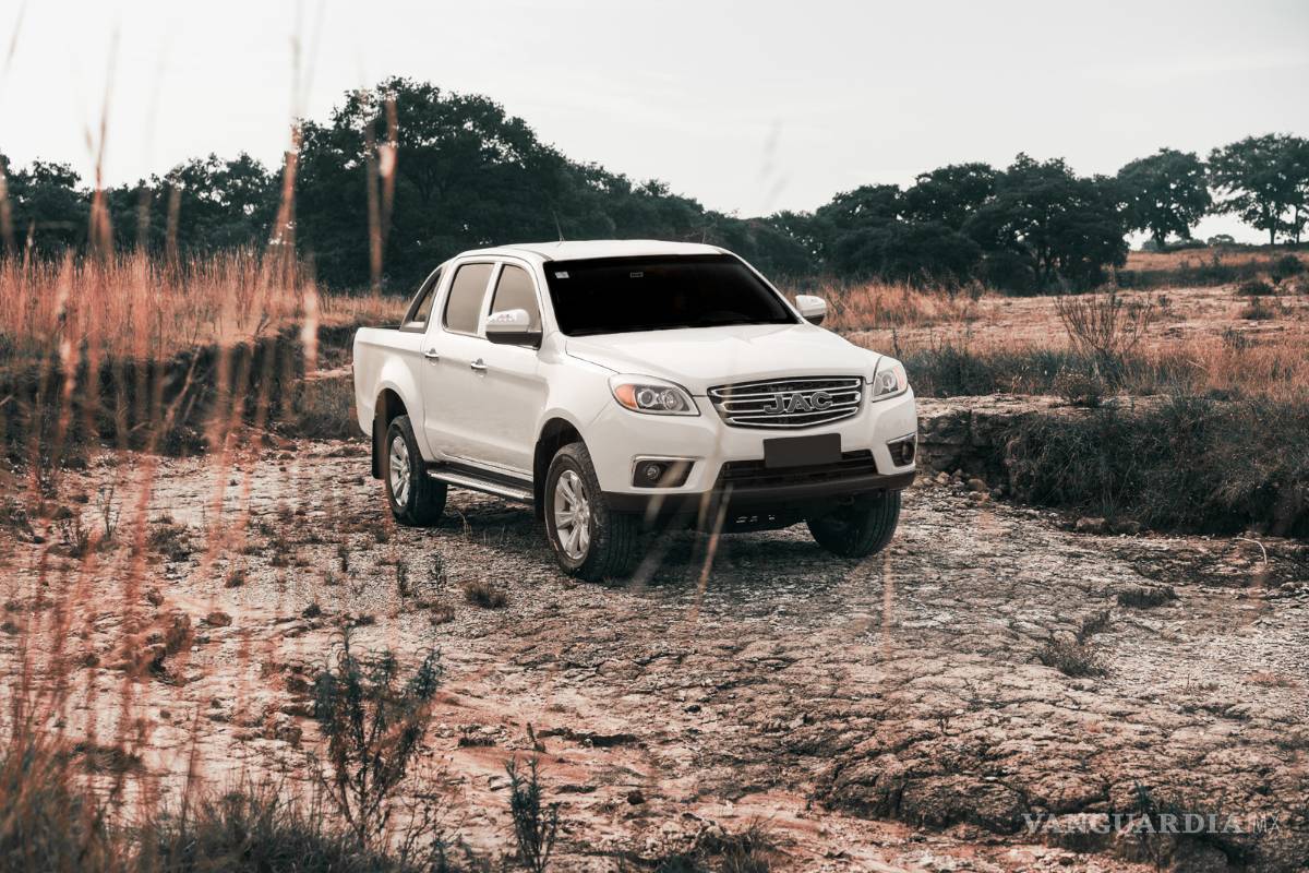 JAC Frison T6, una muy capaz camioneta china, hecha en México