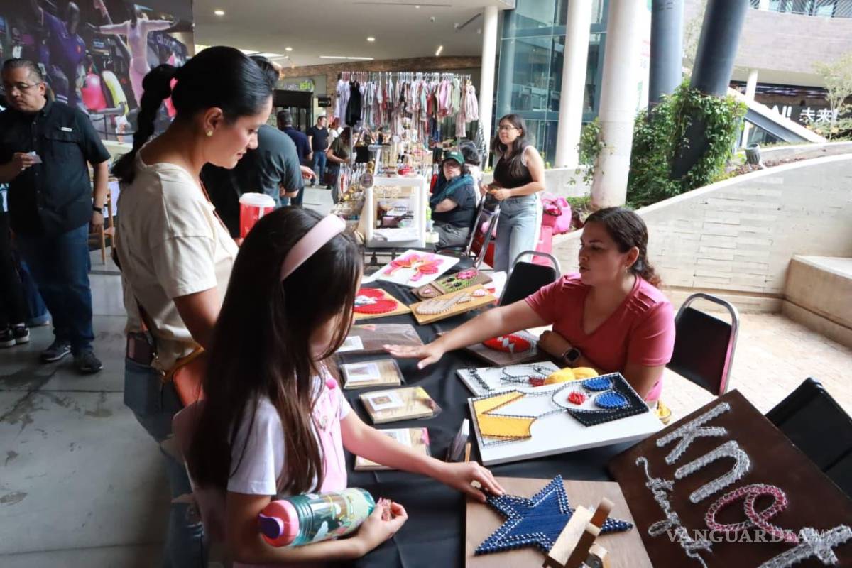 $!El Mercado Joven forma parte del cierre de la Semana de la Juventud 2025, que incluyó foros, proyecciones de cine y activaciones ciudadanas para fortalecer la participación juvenil.