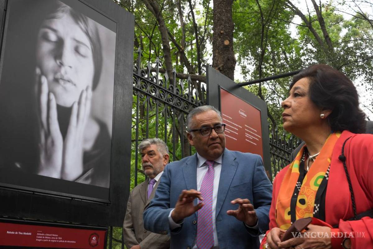 Fototeca Nacional festeja 40 años con "Memoria fotográfica de México"