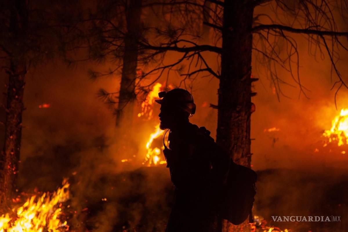 Oregon combate al enorme incendio Bootleg