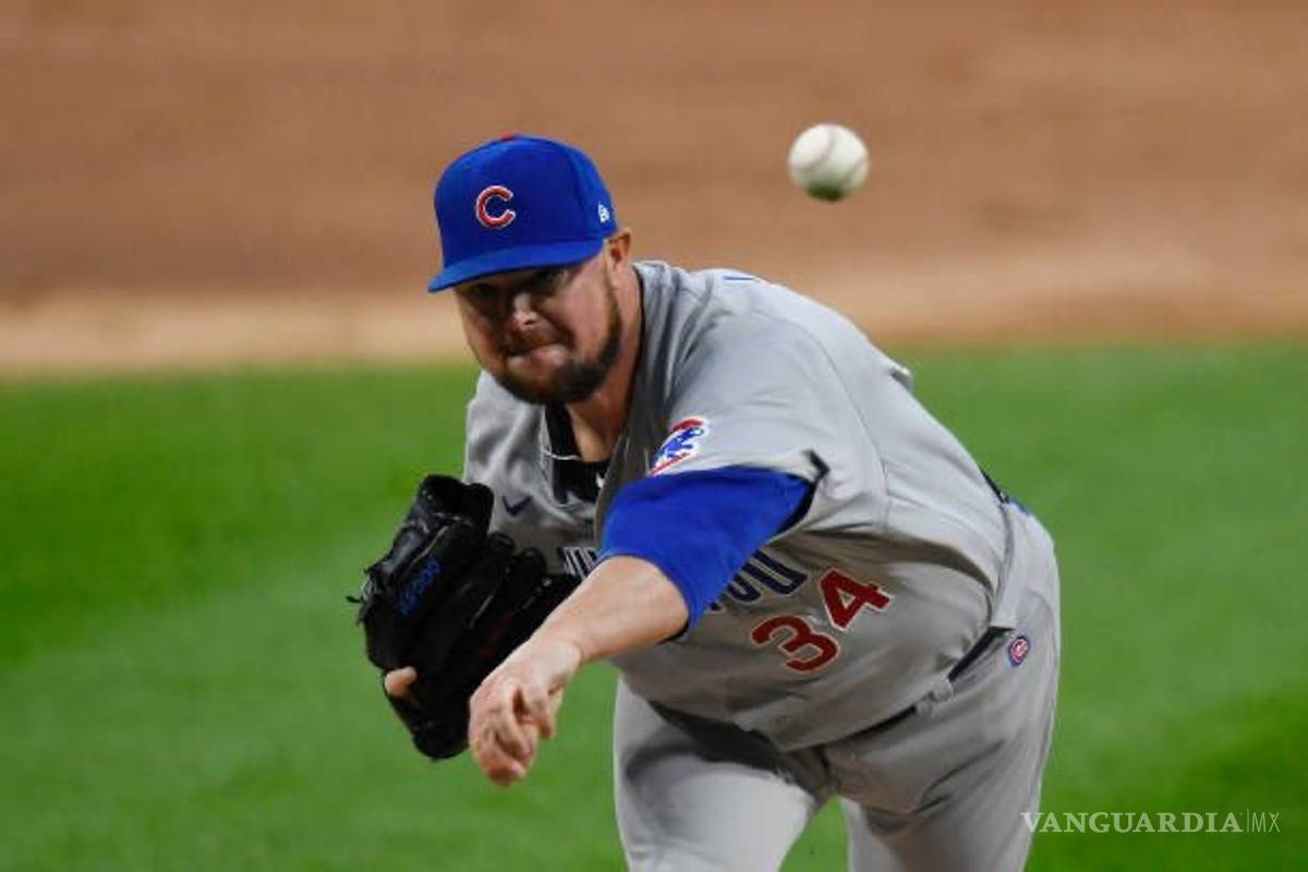 Jon Lester paga 46 mil dólares en cerveza para fans de los Cubs