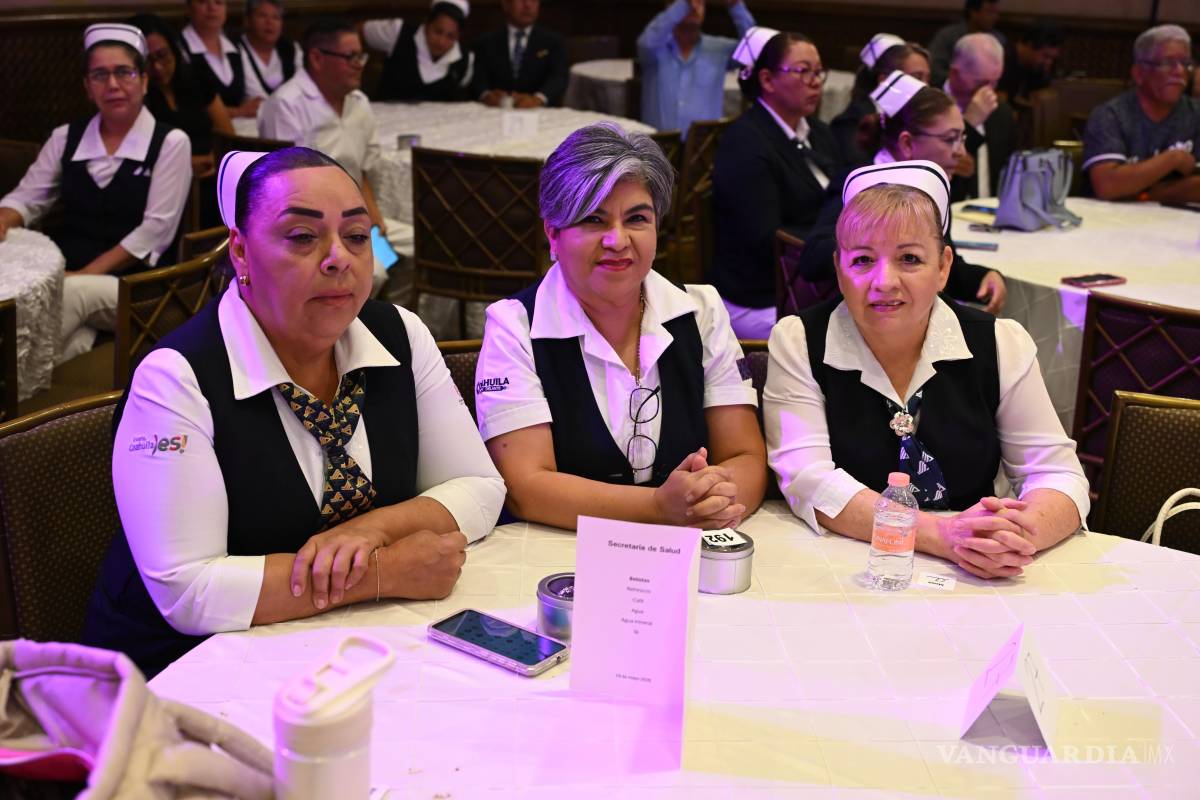 $!La celebración incluyó la rifa de viajes a playas mexicanas para personal de salud de municipios como Monclova, Matamoros y Ocampo.