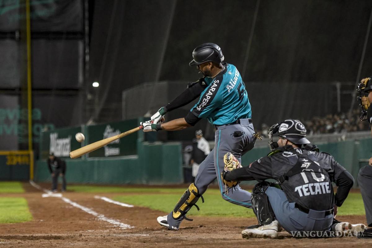 $!Saraperos vs Acereros: la Nave Verde sella espectacular empate a 10 carreras contra Monclova