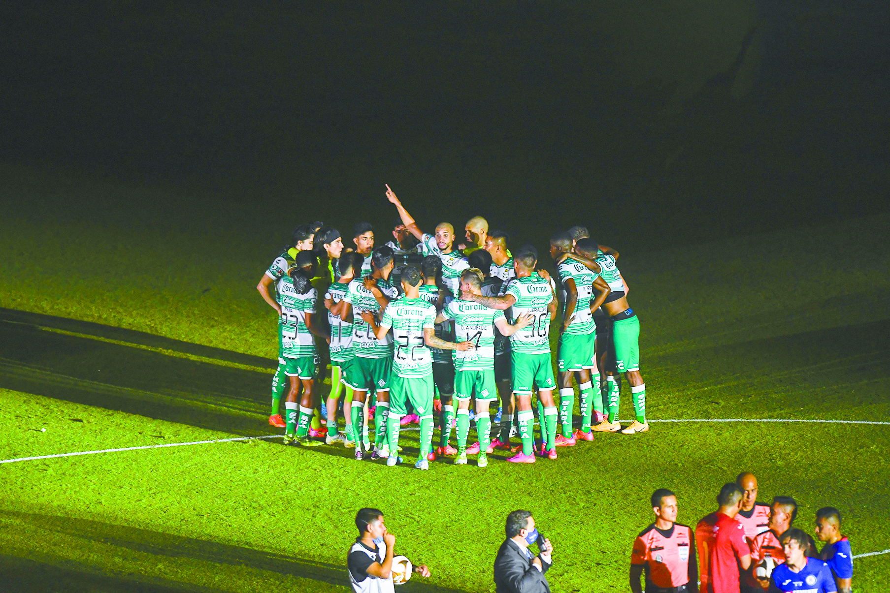 $!Cruz Azul conquista La Laguna