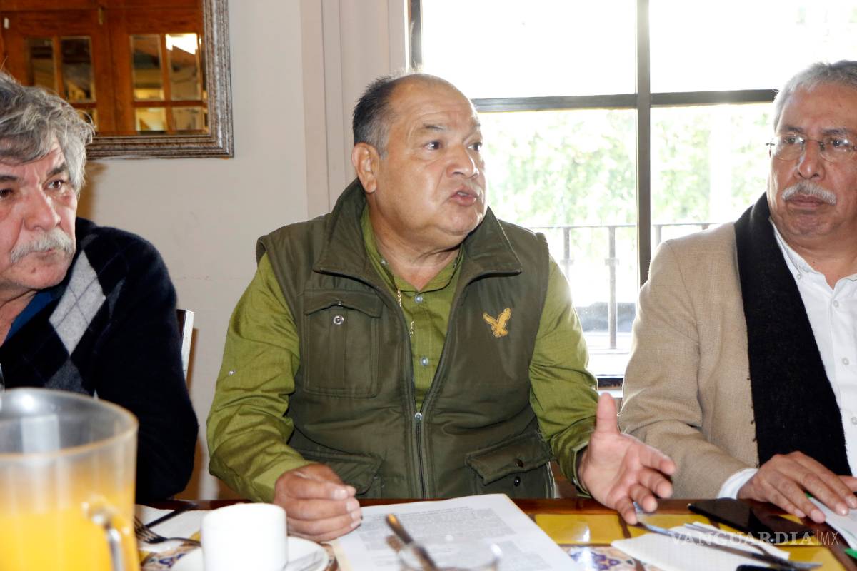 $!Integran Frente Democrático profes en activo y jubilados de Coahuila