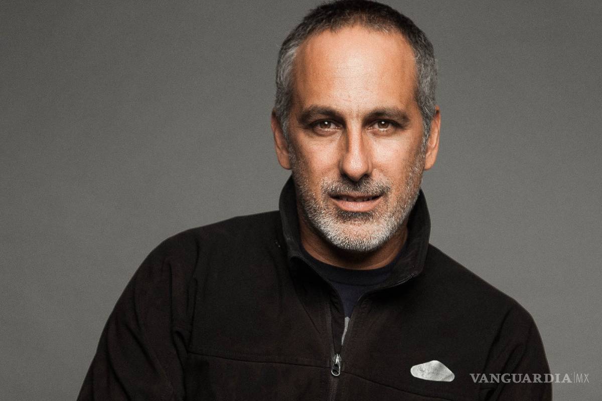 Julio Bracho y Juan C. Bonet hacen teatro en casa y con causa