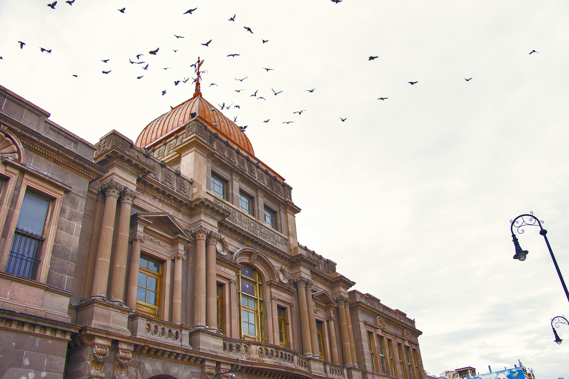 Teatro García Carrillo, la leyenda de fuego