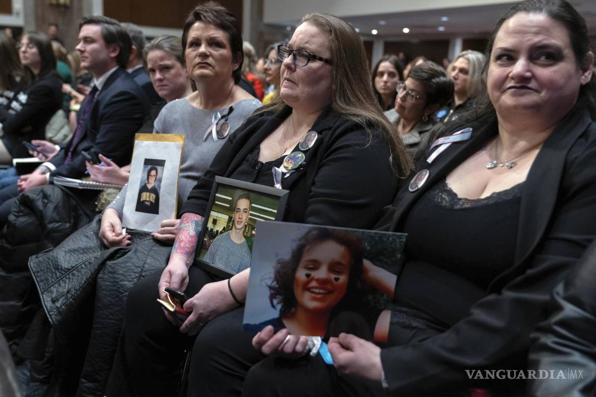 $!Mark Zuckerberg pide perdón a padres de víctimas de abuso infantil en redes sociales