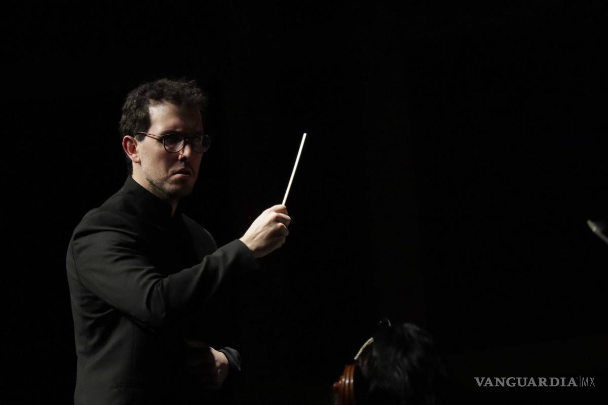 $!Gustavo Yescas y Giulio Arnofi protagonizan el segundo concierto de temporada de la OFDC