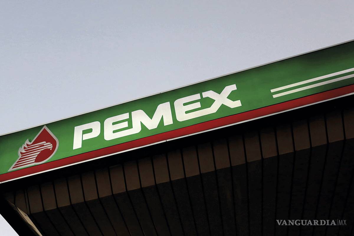 $!Pemex despide a 9 mil trabajadores, pero contrata más directivos y con mejor salario