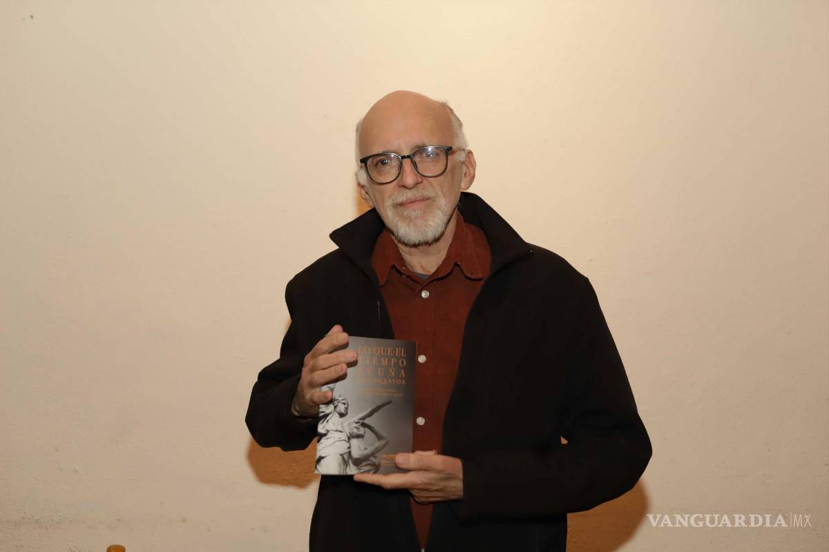 $!Arturo Villarreal es uno de los autores de libro.