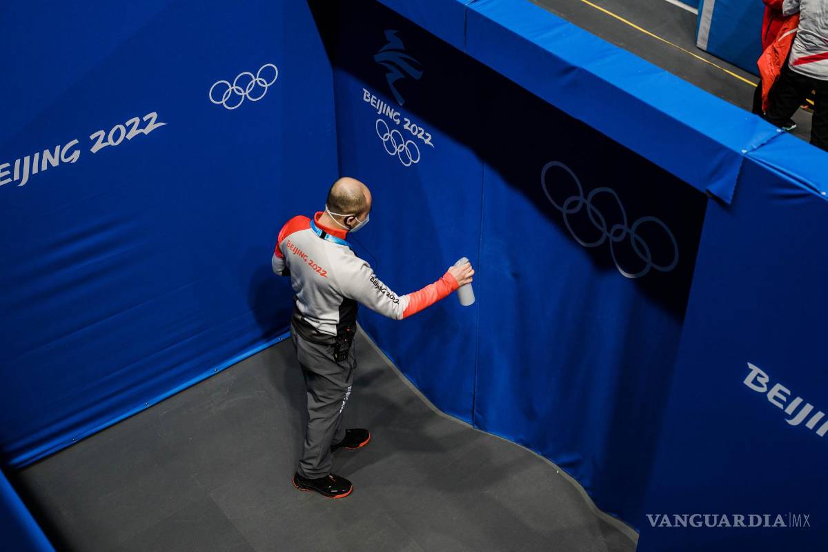 Dentro de la burbuja olímpica de Pekín: robots, hisopados y una apuesta enorme