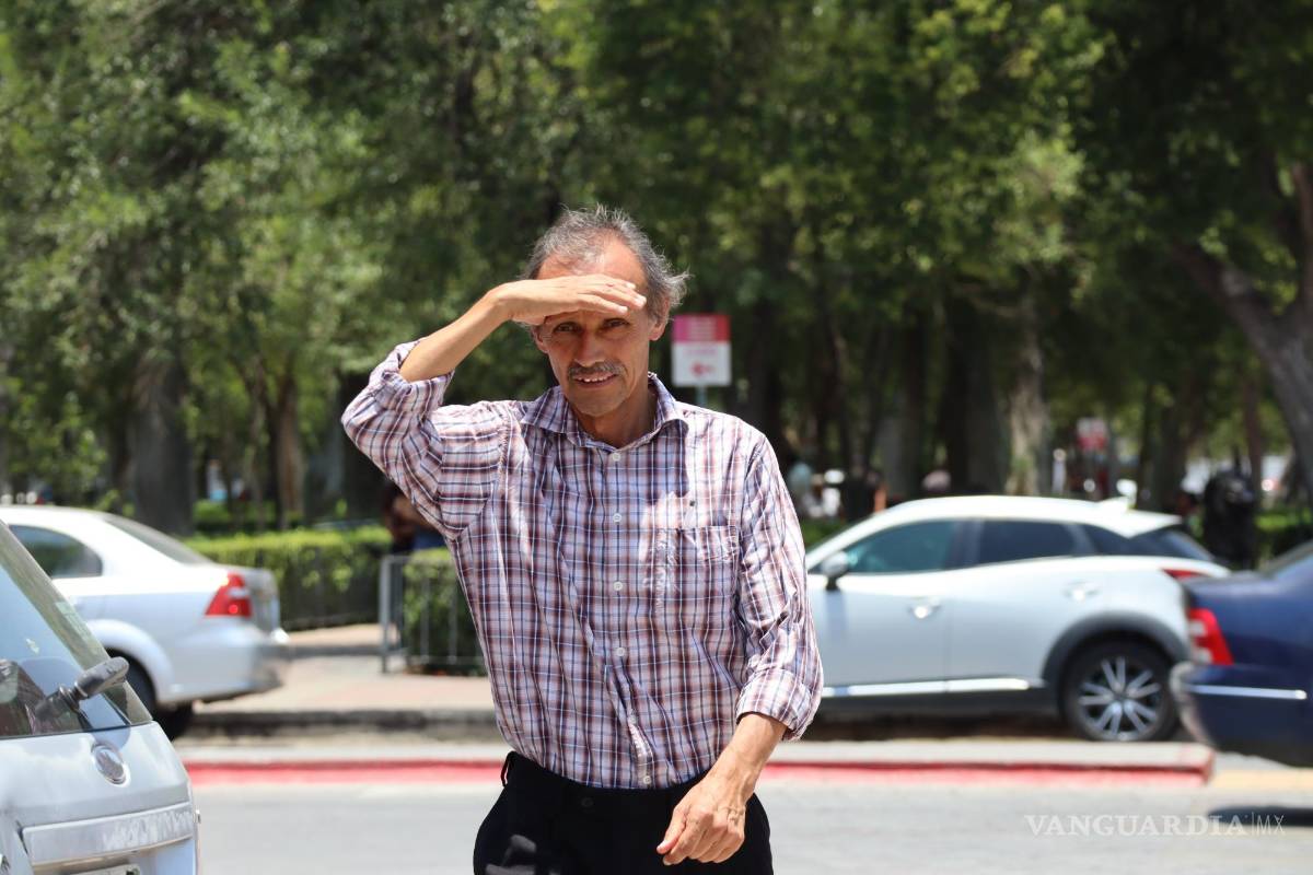 $!Los especialistas sugieren tener cuidados al salir para evitar exponerse inadecuadamente al sol.