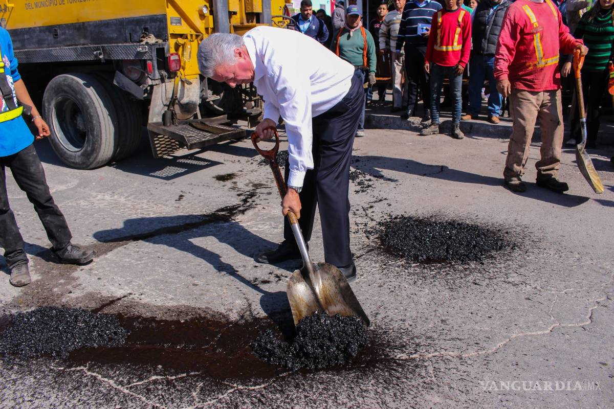 Atienden en Torreón más de 3 mil baches en el primer semestre de 2017