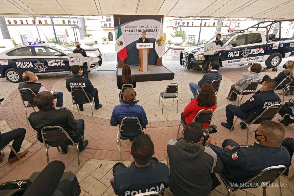 $!Entregan cinco patrullas para Policía Municipal de Ramos Arizpe, Coahuila