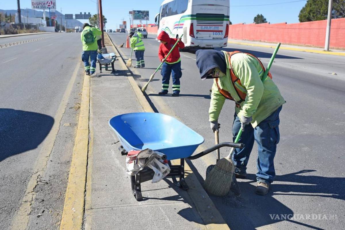 ‘Ejército’ de 240 personas mantiene limpio a Saltillo