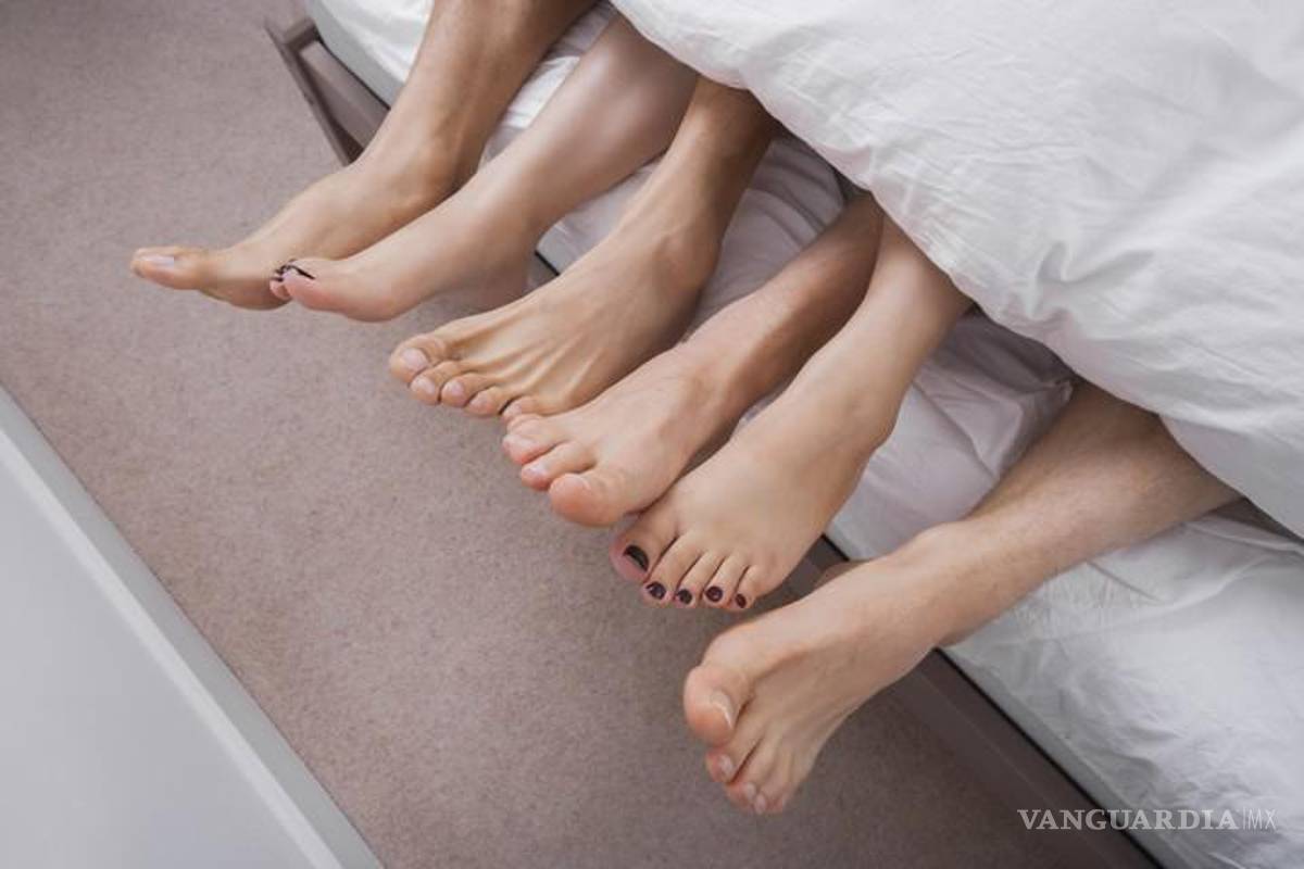 Trío sale mal: detienen a pareja por golpear al tercero en discordia, en motel de Saltillo