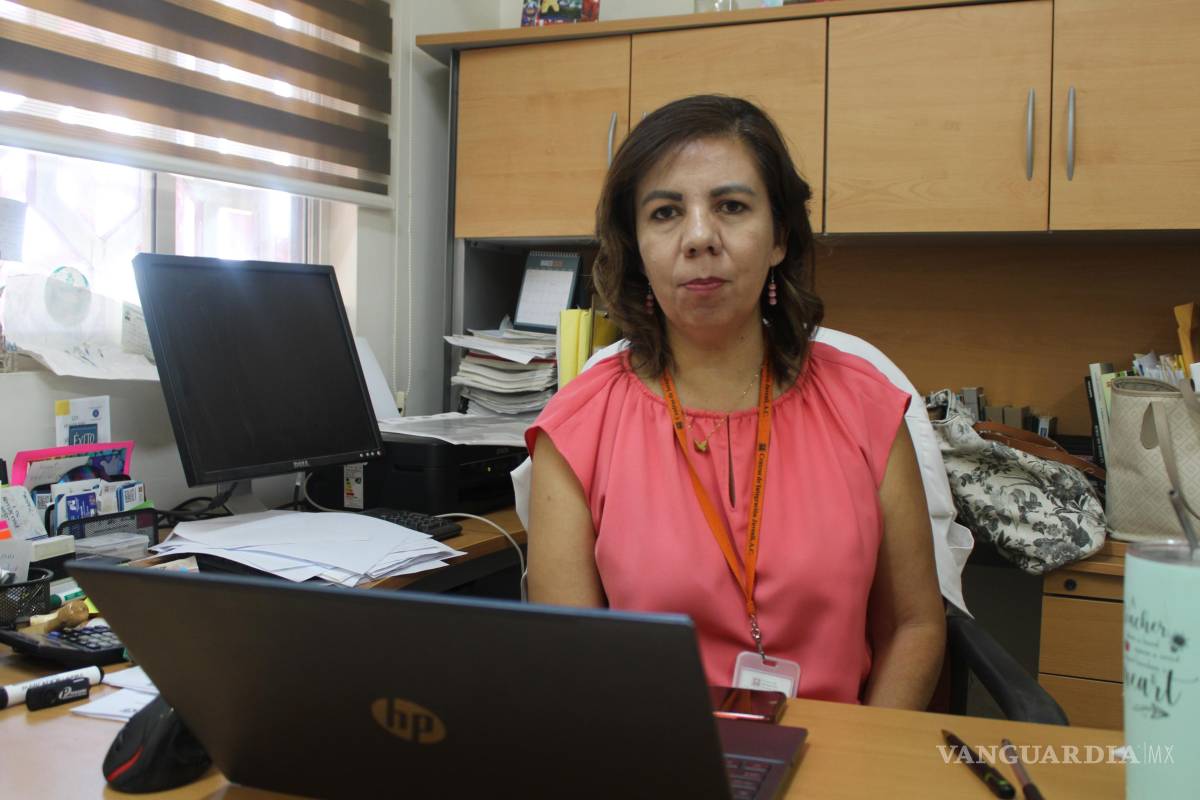 $!La directora del Centro de Integración Juvenil (CIJ) de Torreón, Cecilia Martínez, considera que la responsabilidad es de toda la sociedad.
