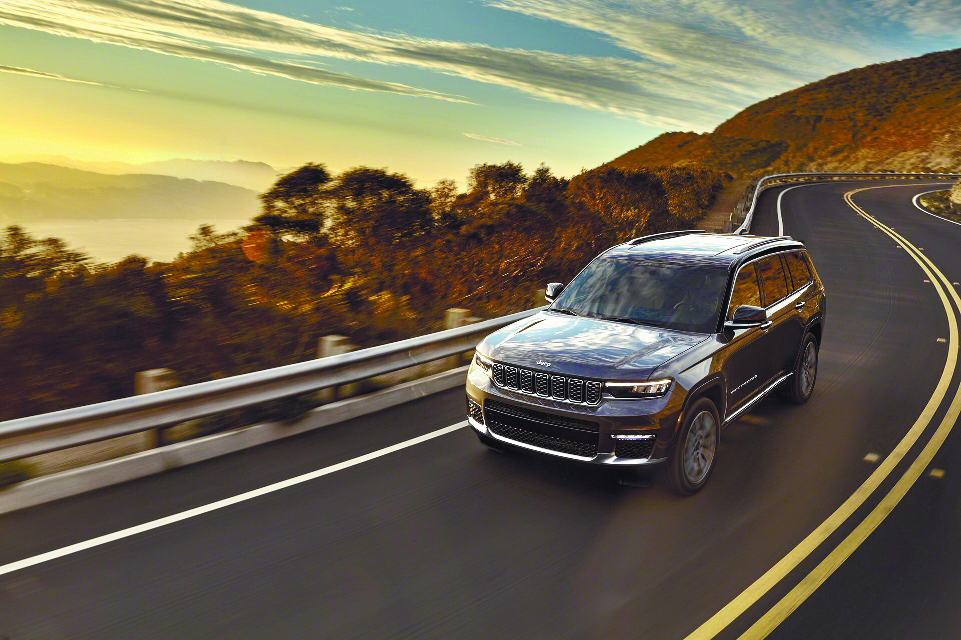 Jeep Grand Cherokee L, con sólido paso