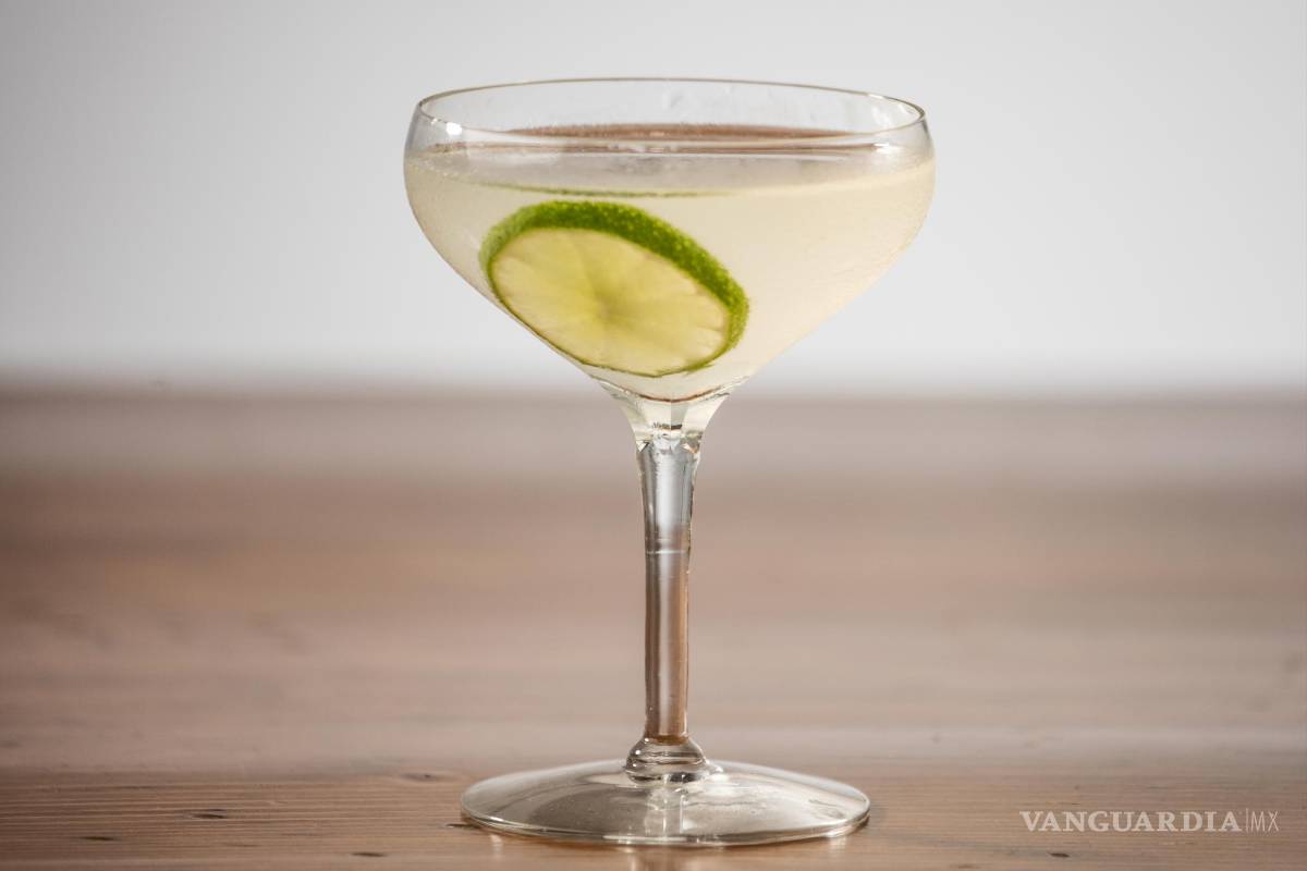 $!Un vaso o copa fría siempre contribuye a la excelencia y disfrute de un coctel.