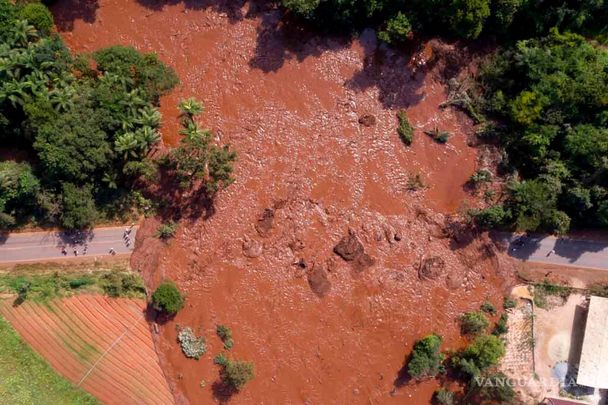 $!Colapso de represa deja 200 desaparecidos en Brasil