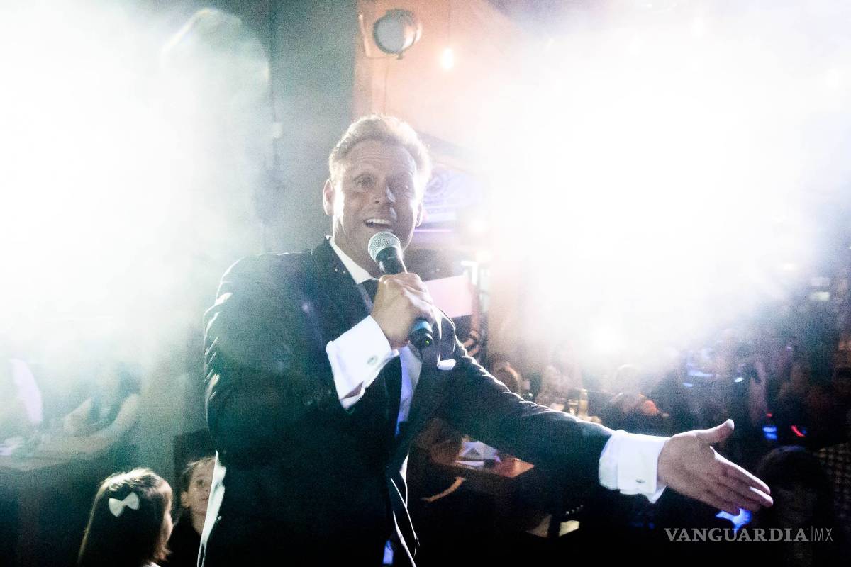 Doble de Luis Miguel asegura que lo reemplazó en concierto