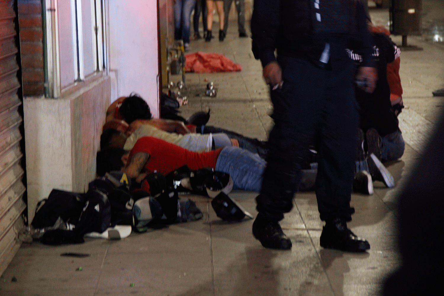 $!Sólo 4 detenidos deja riña campal en la que intervinieron más de 600 menores saltillenses, dice reporte oficial