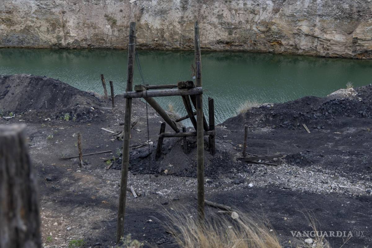 $!La mina Micaran donde murieron 7 mineros hace dos años, luce olvidada e inundada.