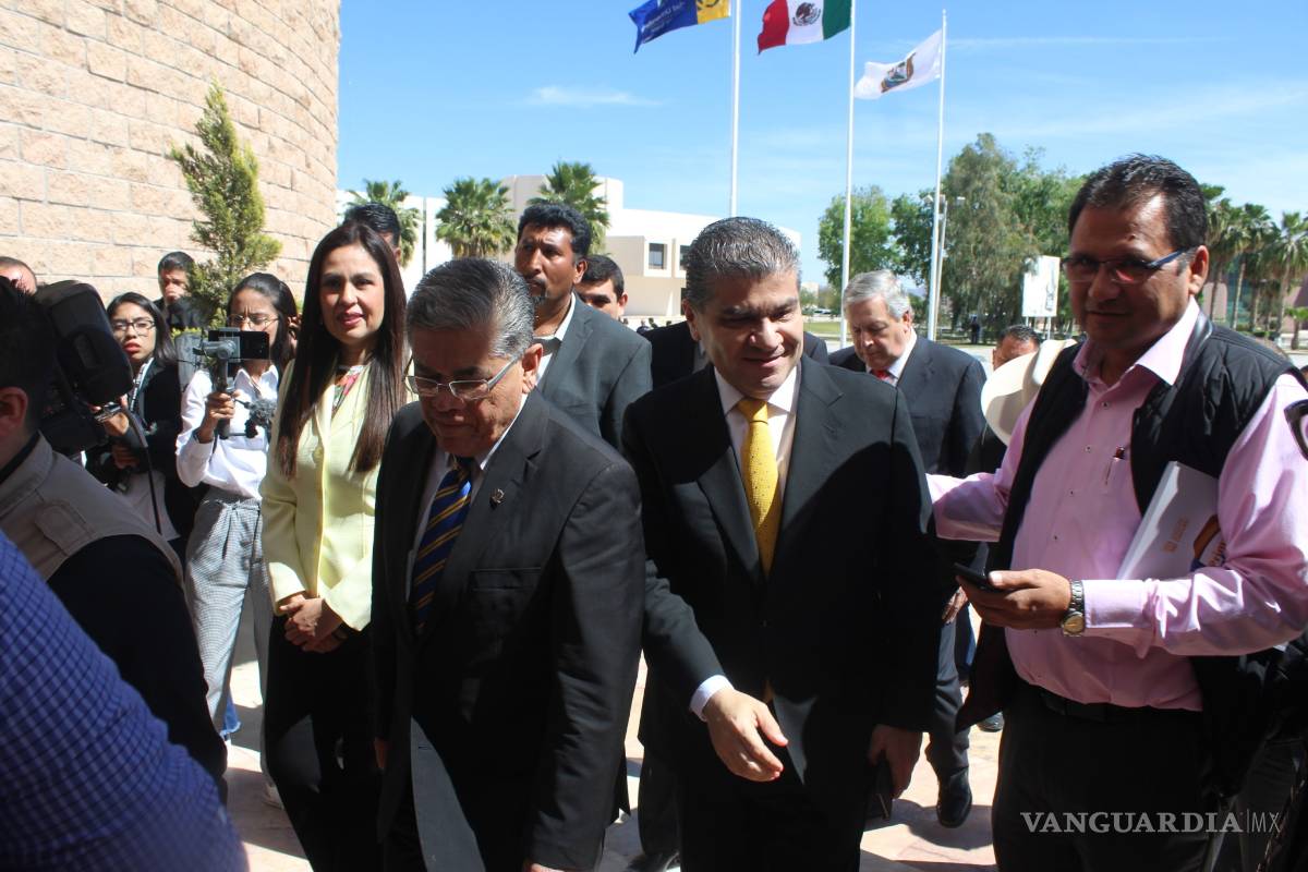 $!Hacer más con menos, es el reto de la UAdeC, dice rector en su informe