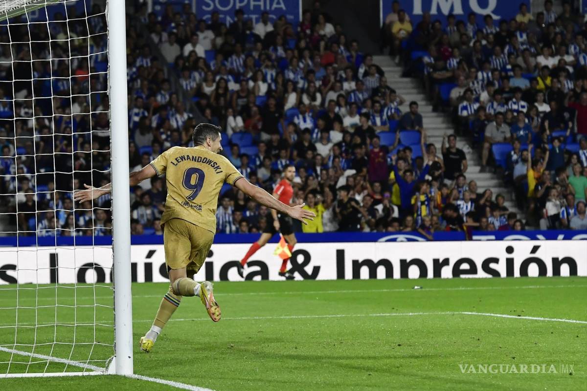 Lewandowski marca su primer doblete en Barcelona