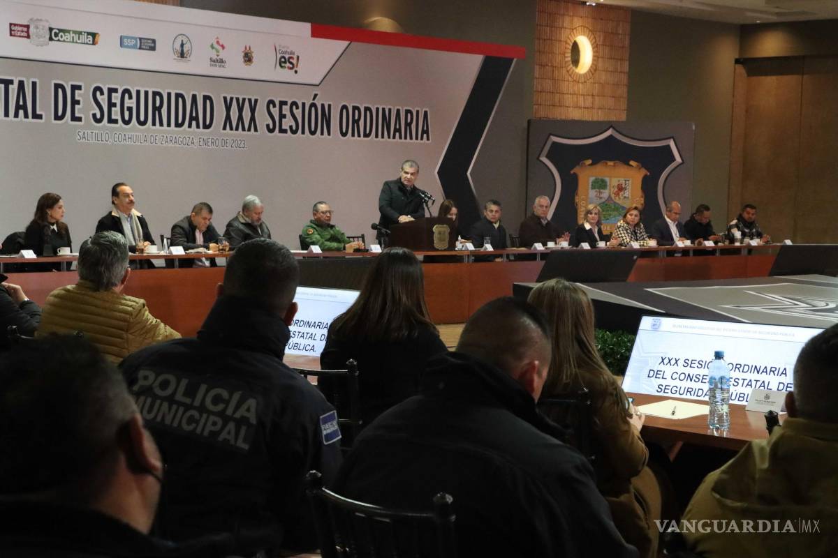 $!“Es de suma importancia mantener seguro a Coahuila, no bajar la guardia y estar alertas a los delitos que se puedan presentar”, dijo el mandatario.