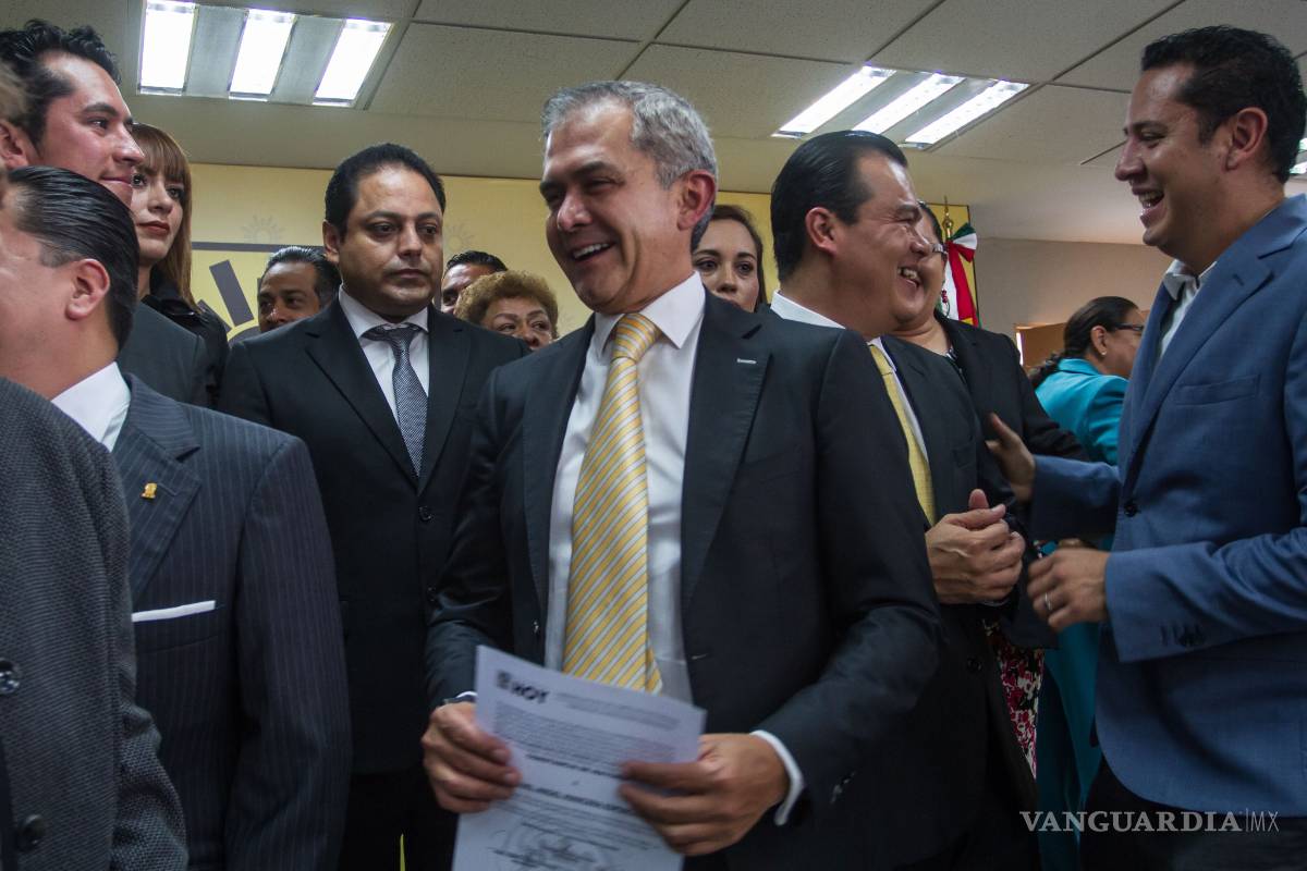 $!‘Debuta’ Gómez Urrutia en el Senado; pide cambiar política de salarios mínimos