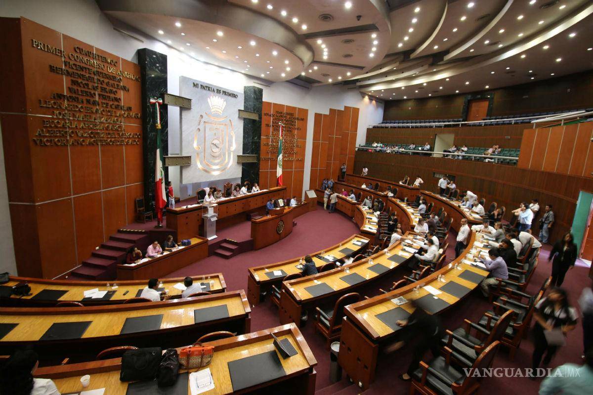 Hasta 350 mil pesos al mes para diputados de Guerrero