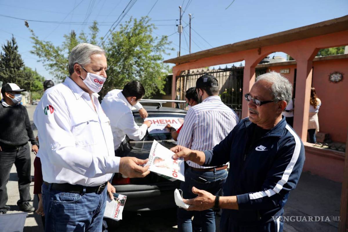 $!Ofrece Chema Fraustro créditos para pequeños y medianos negocios de Saltillo
