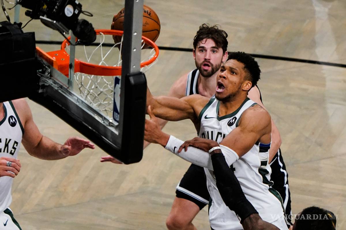 Bucks tumba al favorito en la NBA