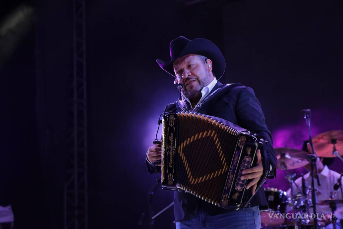 $!‘Saltillo nuestra segunda casa’: Pesado ofrece concierto con lleno total