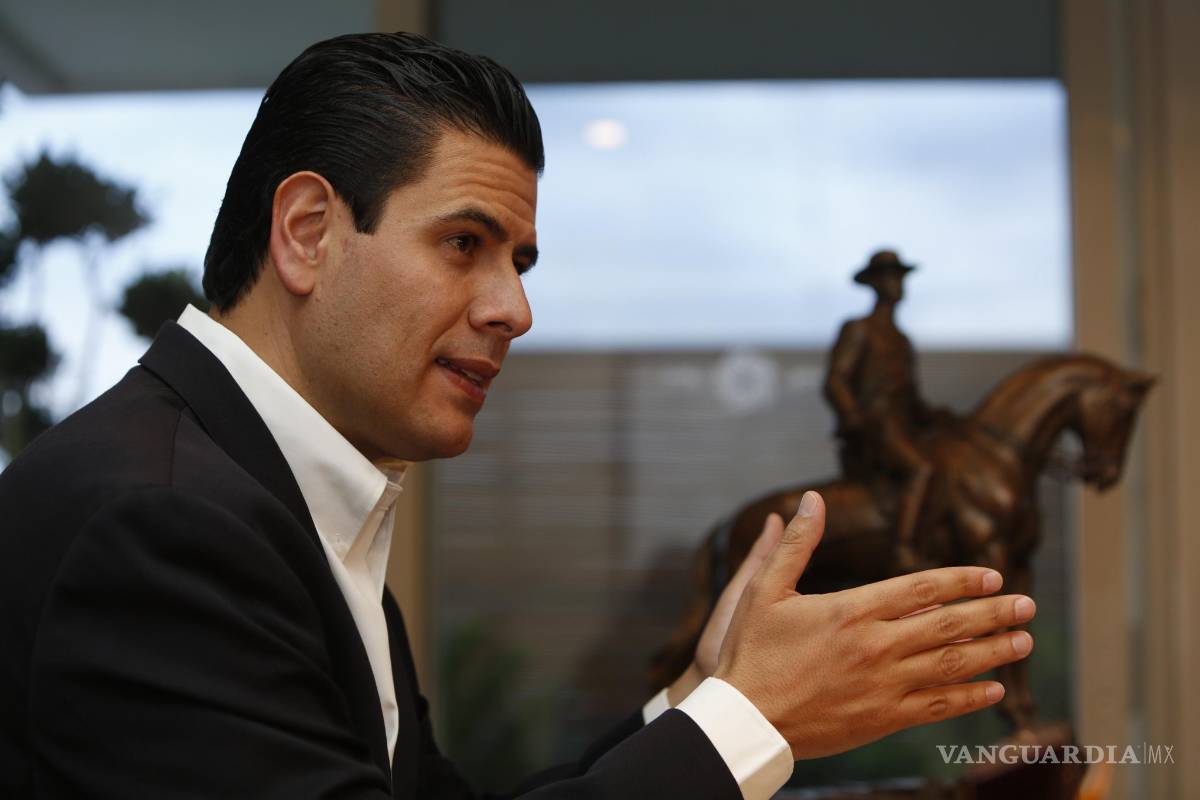 Denuncian a exgobernador de Zacatecas, Miguel Alonso Reyes, por desvío