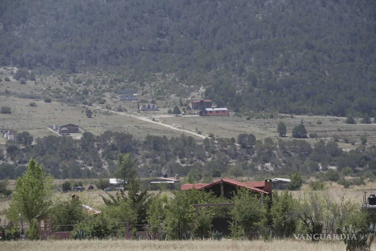 Municipio de Arteaga capacita a propietarios de cabañas y hoteles ante llegada de vacaciones