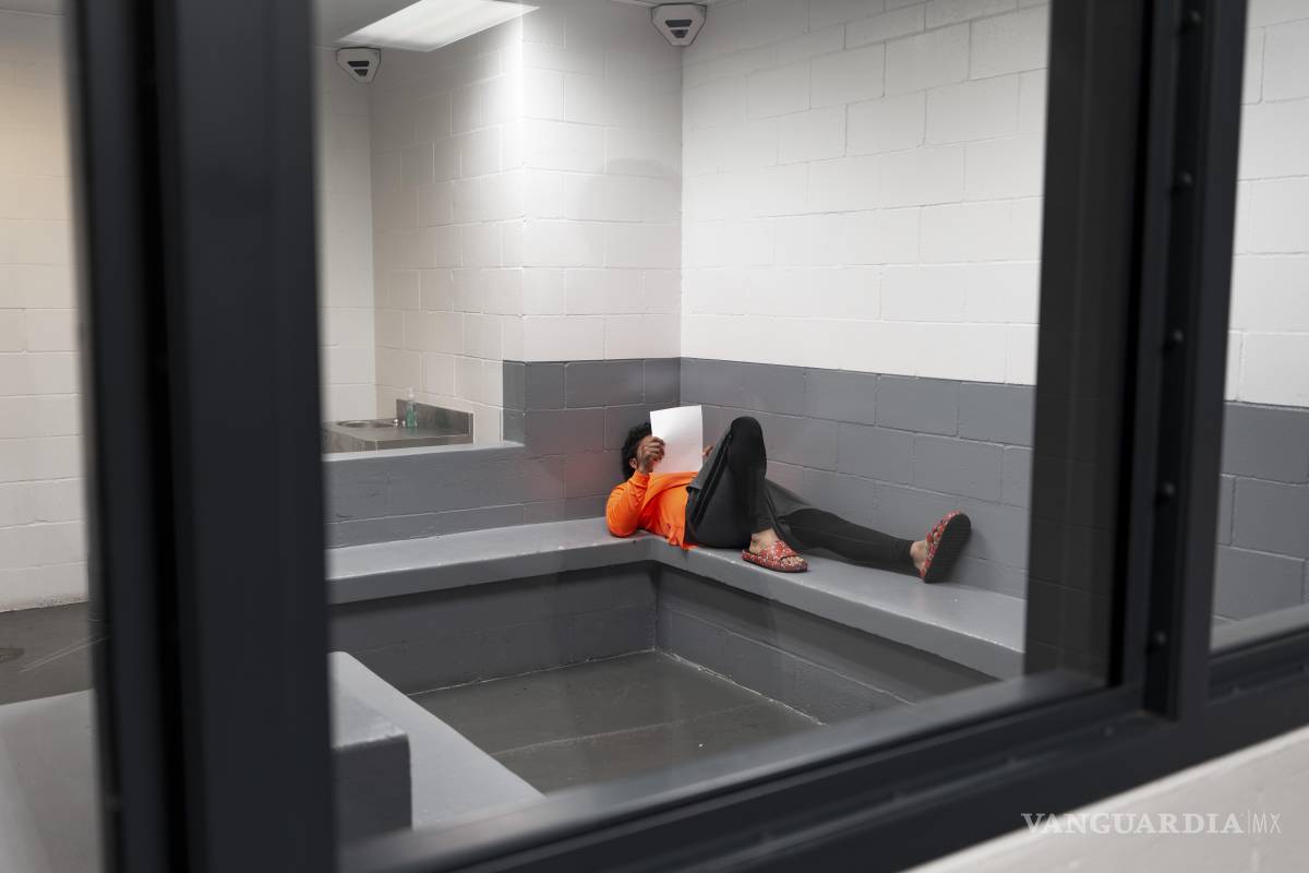 ICE implementa nuevos métodos para detener a las personas migrantes, ante la presión del gobierno de Trump