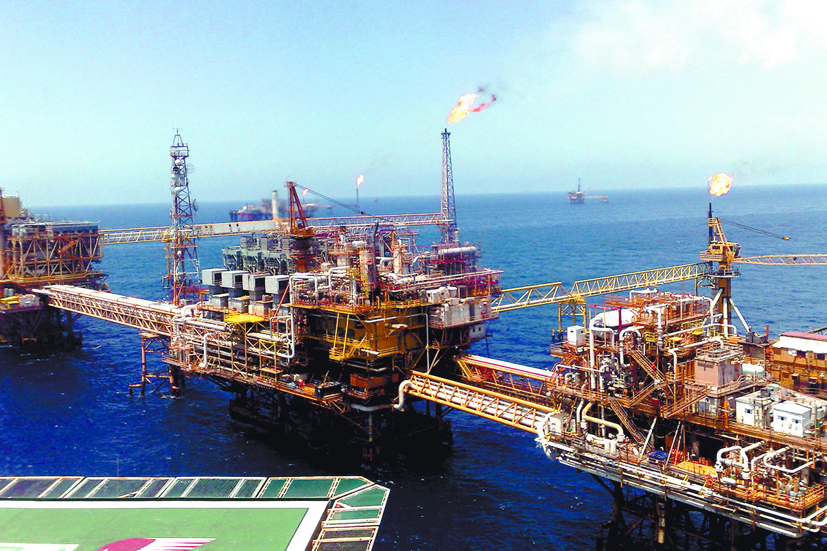 Cae producción de petróleo y gas en noviembre