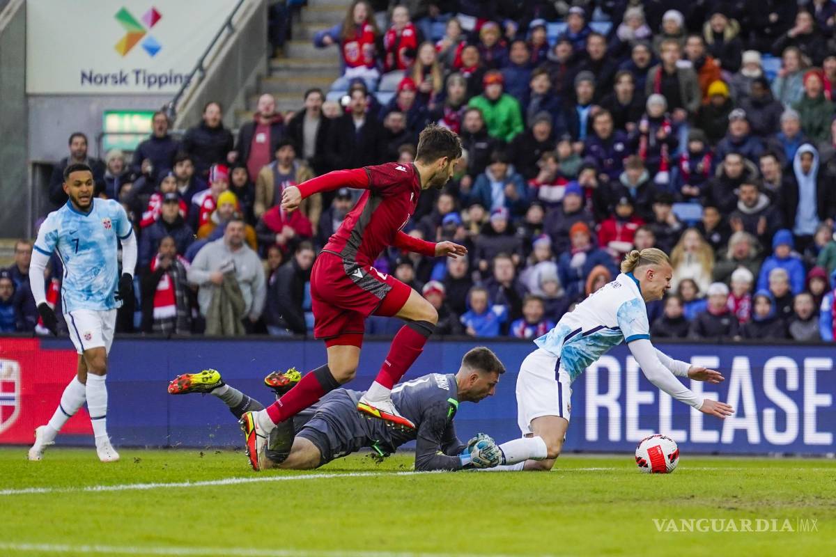 $!Erling Haaland con la Selección de Noruega en un partido amistoso con Armenia.