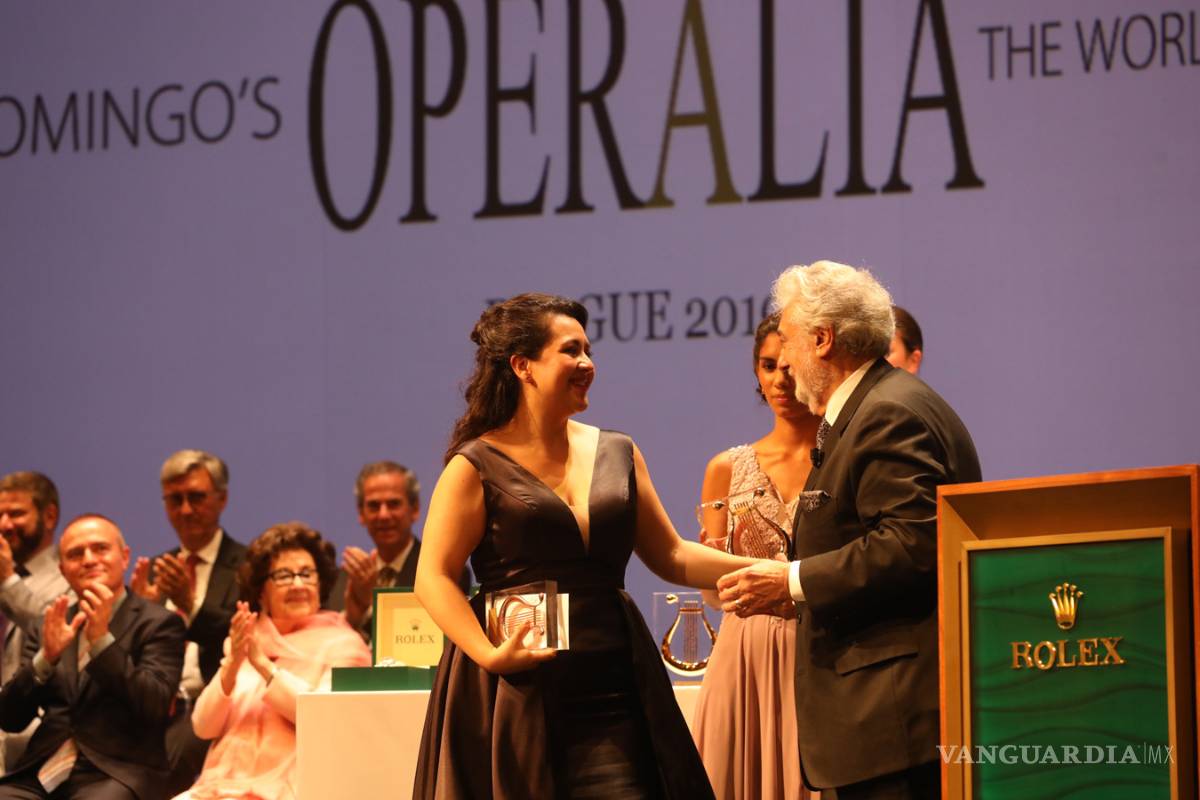 Adriana González, ganadora de Operalia 2019 defiende a Plácido Domingo